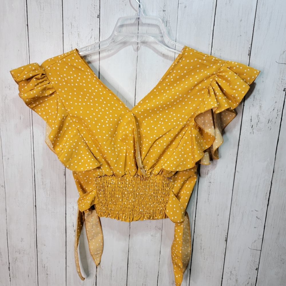New! Blanche Mustard Yellow Flutter Sleeve Cropped Blouse Shirt Size M/L. - Picture 3 of 5